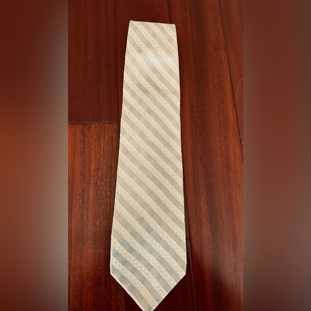 Jhane Barnes Diagonal Striped Cream Tie